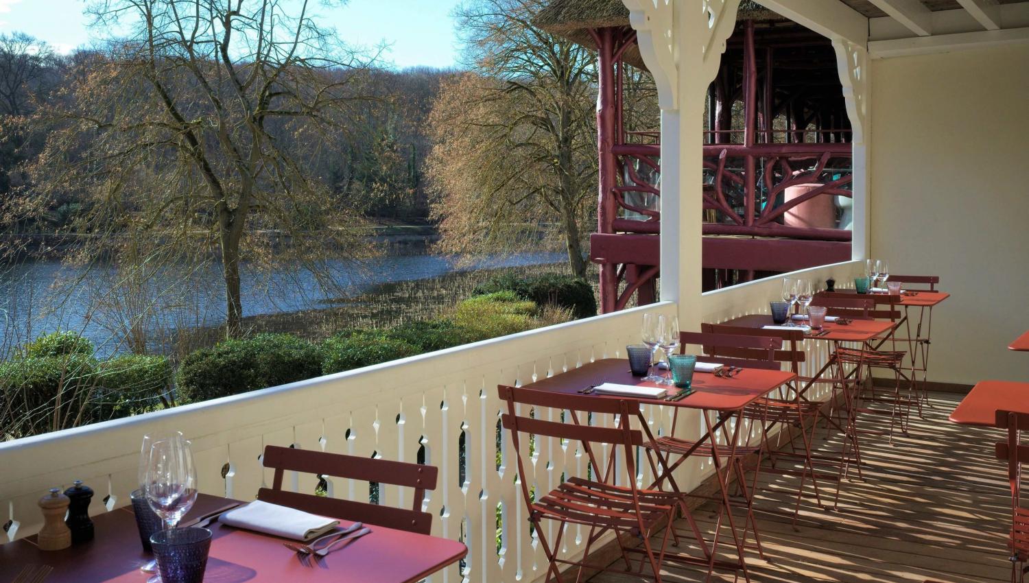 La terrasse du restaurant - hotel restaurant versailles